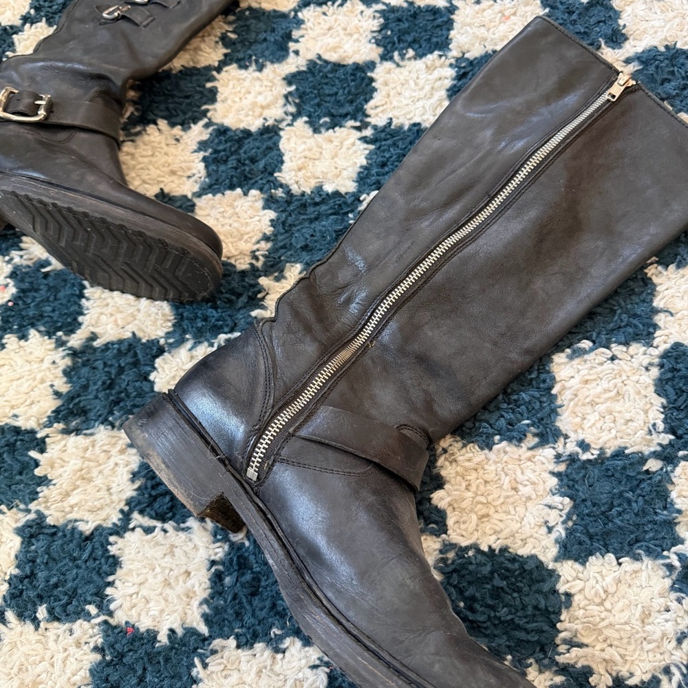 FRYE 'Veronica Belted Tall' Black Leather Buckled High Boots Biker Womens 9 - Picture 5 of 12